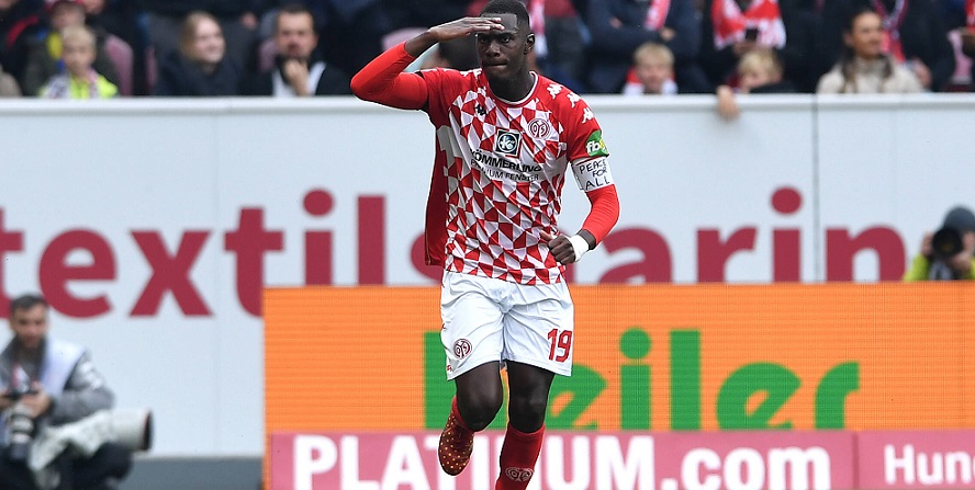 Transfergerüchte: Niakhate und Co. – auf bundesligainterne Wechsel spekulieren lohnt bei Comunio!